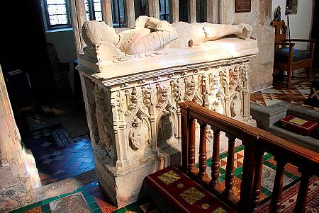 Backwell - Tomb Detail